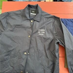 Gray Jacket - Leader of the Pack